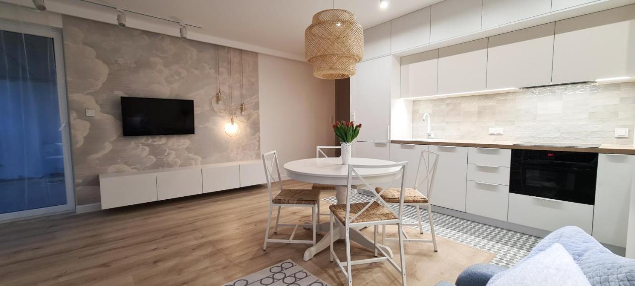 Apartgdansk Luaran gambar